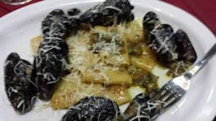 Ricetta pugliese: ravioli di patata, capperi secchi e cozze