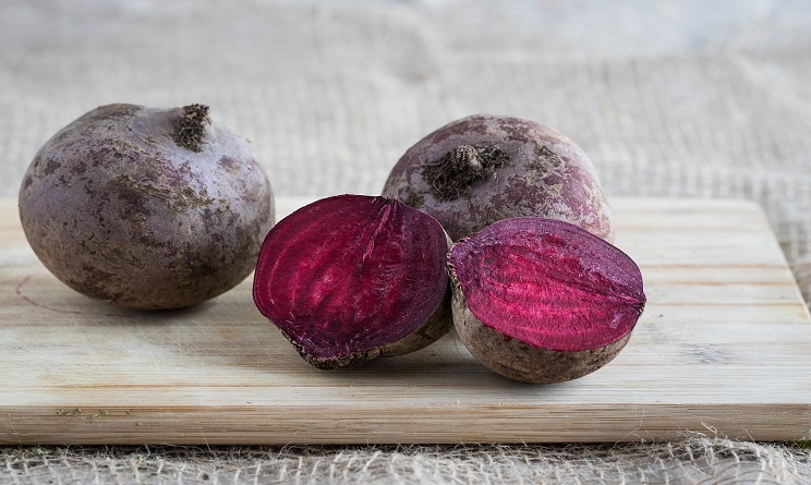 Caduta capelli donne: cause e rimedi naturali fai da te