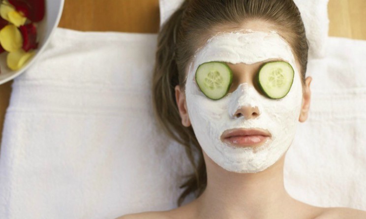 Maschera per il viso contro brufoli e punti neri: 3 ricette efficaci fai da te