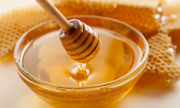 Perche mangiare miele ogni giorno fa bene