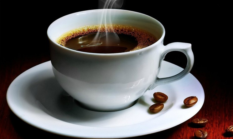 4 tazze di caffe possono salvare la vita