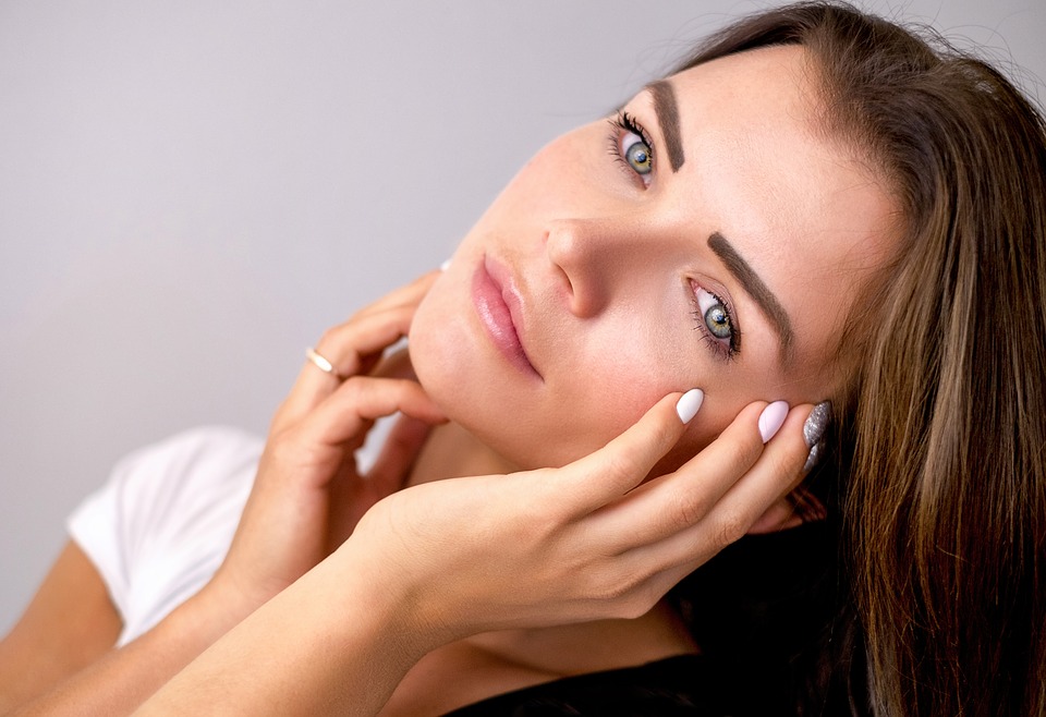 Dermatite da stress: come combatterla con i rimedi naturali